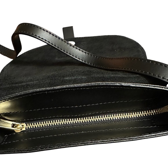 *NEW* Never Used 100% Leather from Florence. Black 10”x9”x3”. Gorgeous! - Picture 3 of 6